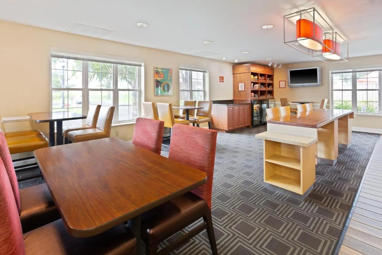 Towneplace Suites By Marriott St. Petersburg Clearwater